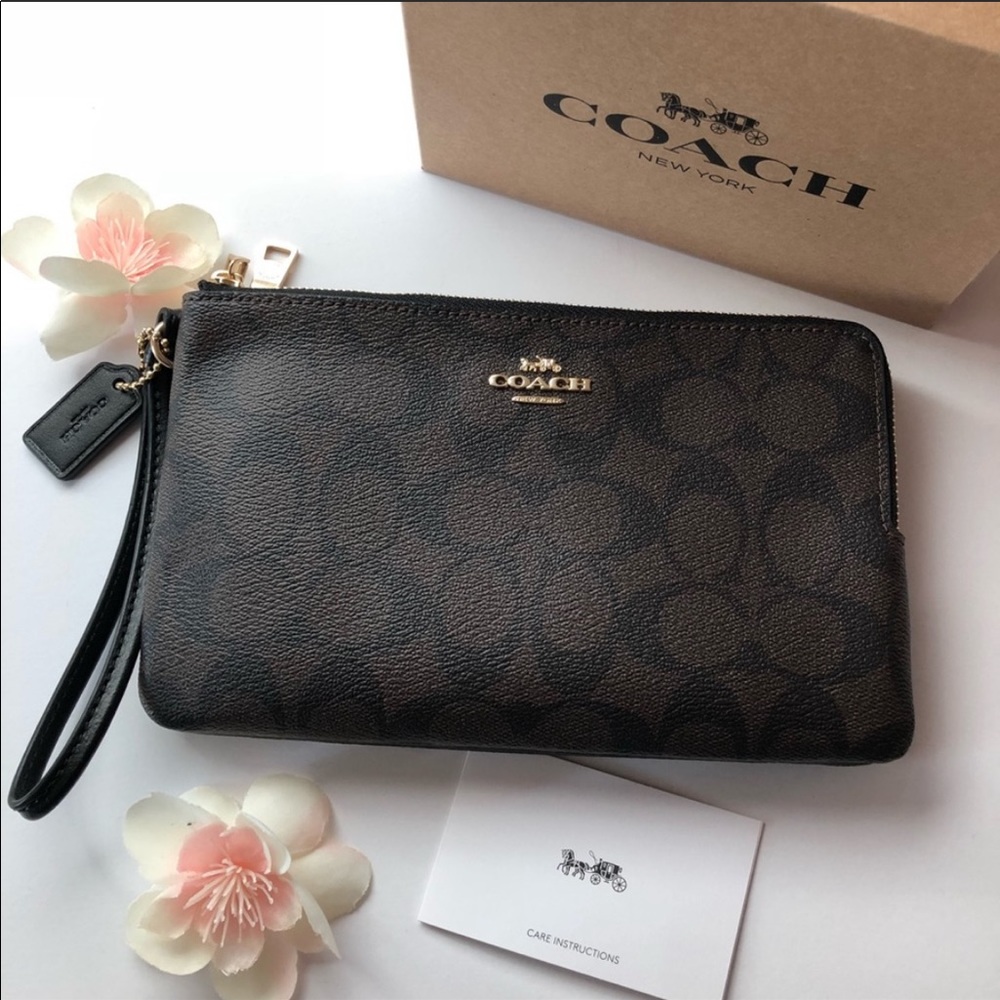 🍒Coach🍒 Double Zip Signature Coated Wristlet - Picture 2 of 8